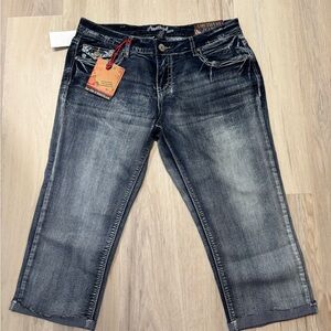 NWT Amethyst jeans size 13